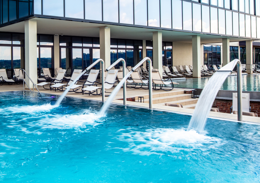 service 22 Pool Lighting service 22 Pool Lighting